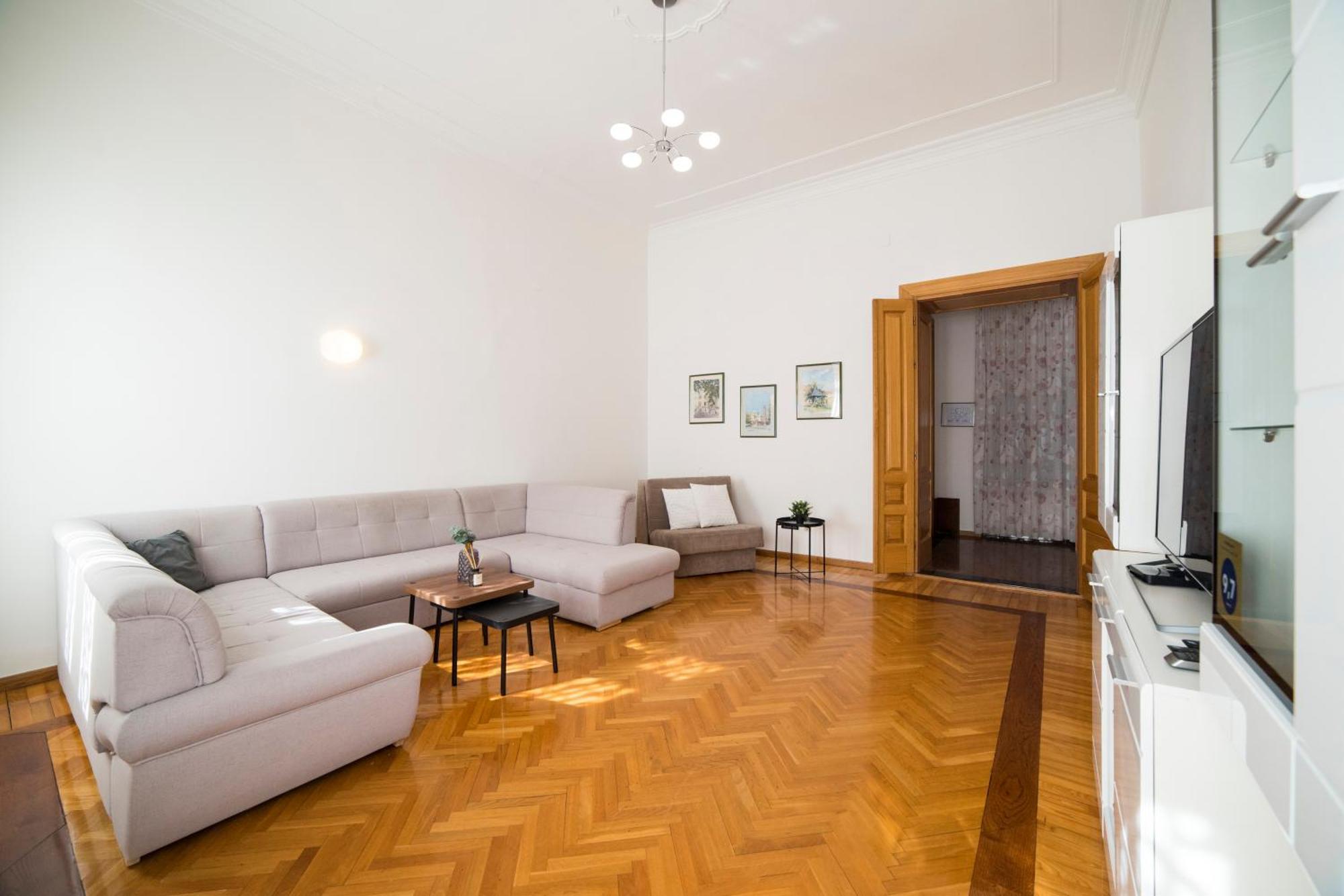 Golden Star Apartment Загреб Екстериор снимка