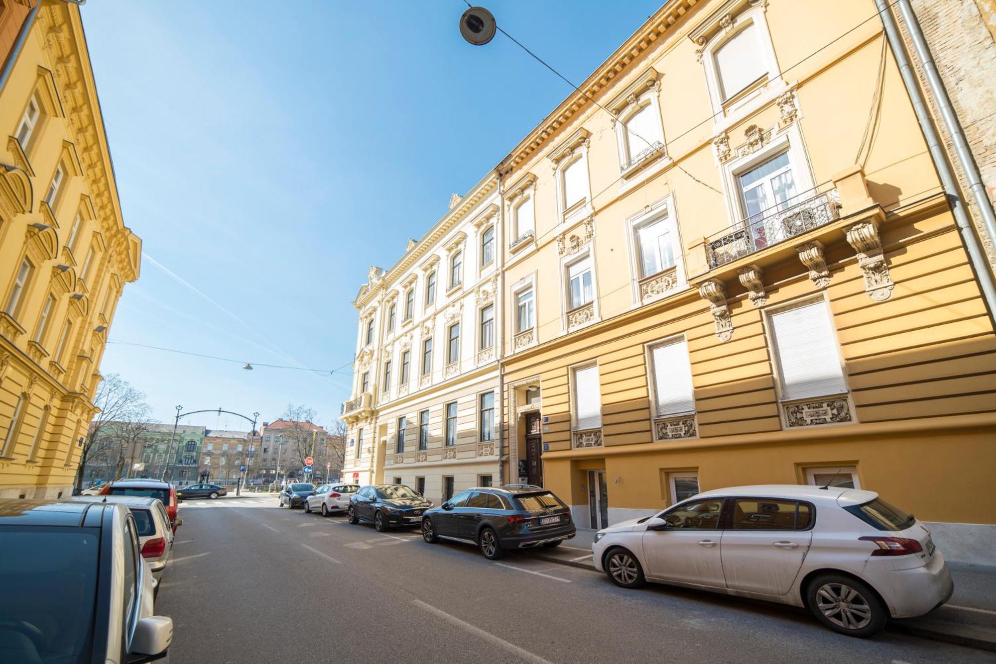 Golden Star Apartment Загреб Екстериор снимка