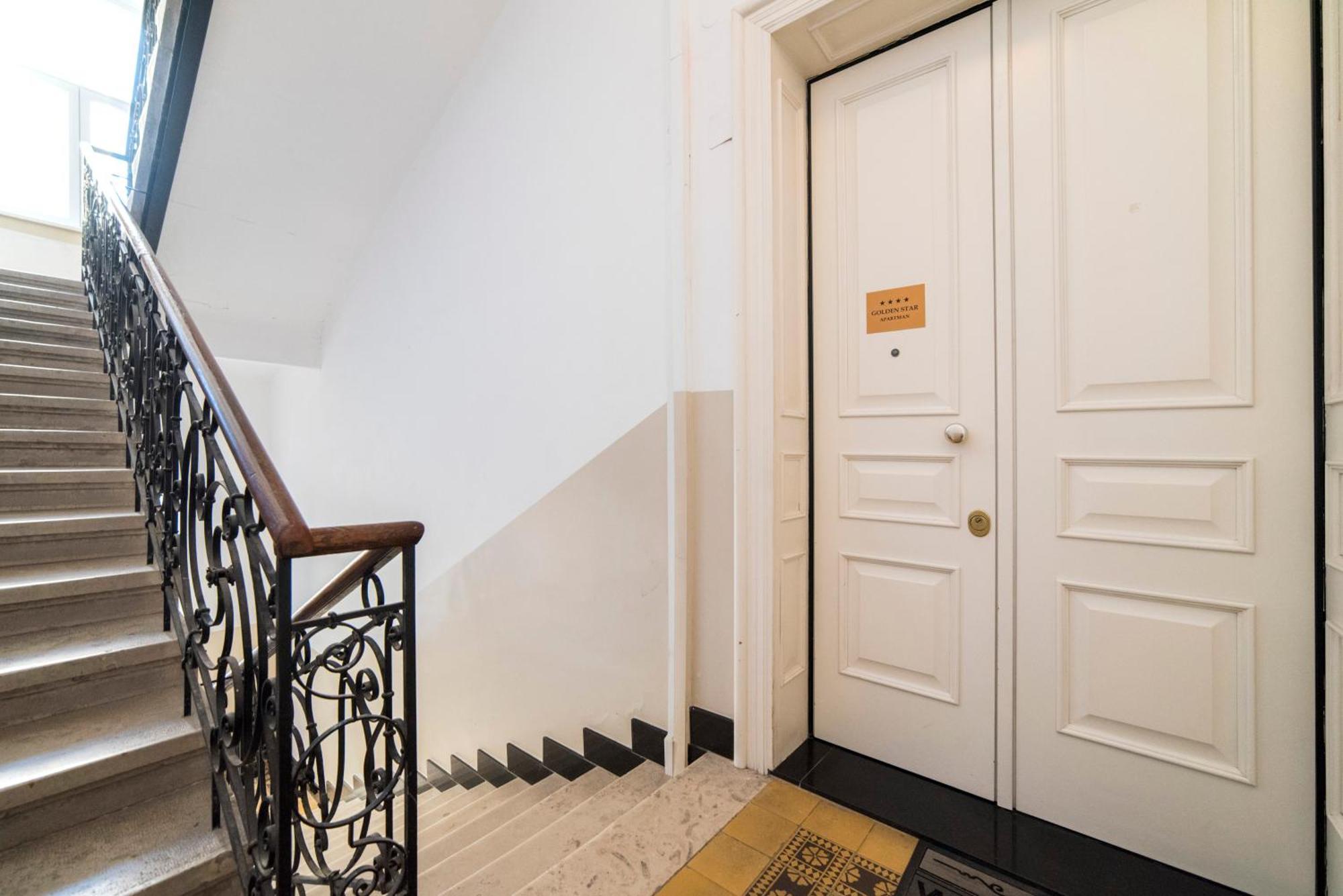 Golden Star Apartment Загреб Екстериор снимка