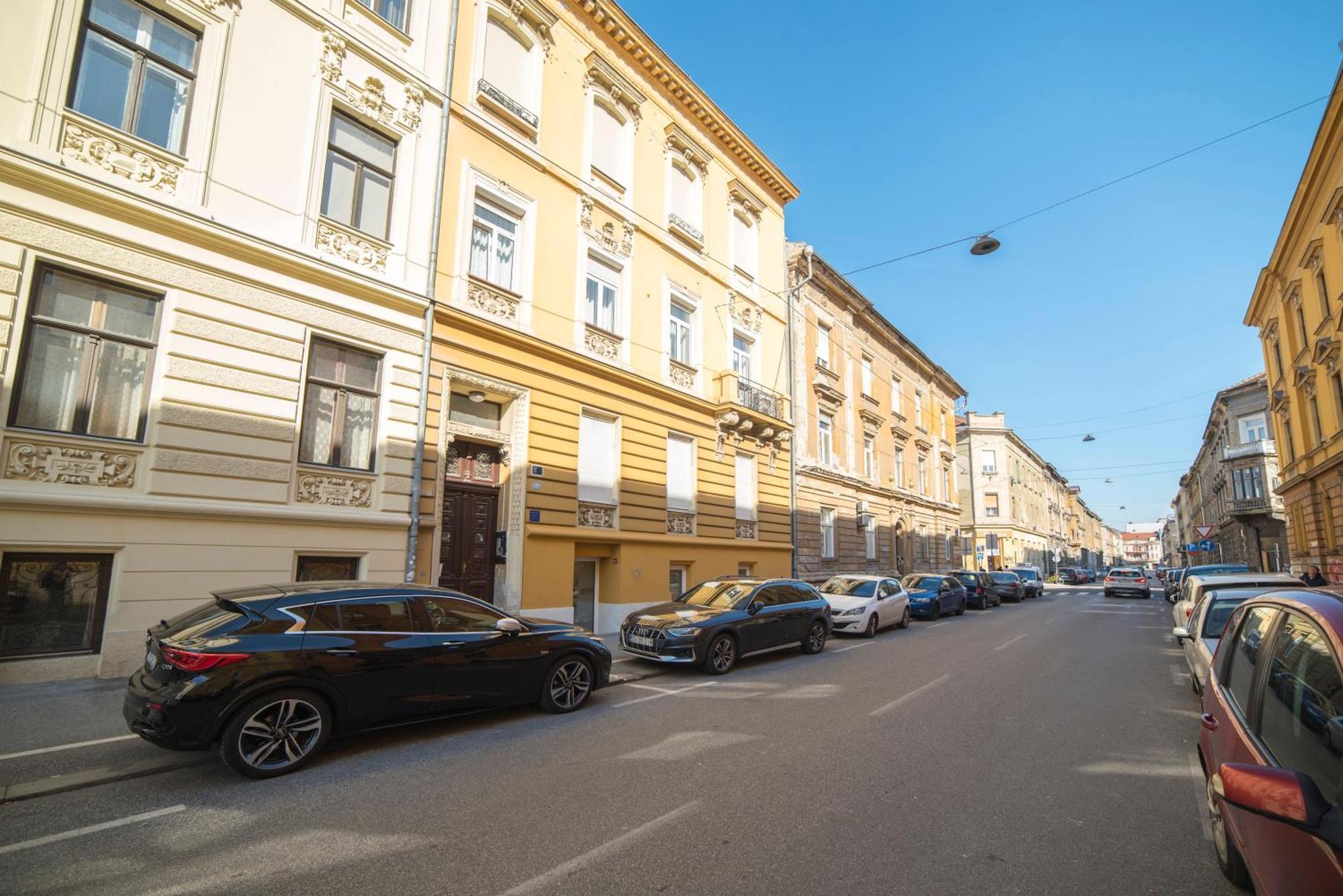Golden Star Apartment Загреб Екстериор снимка